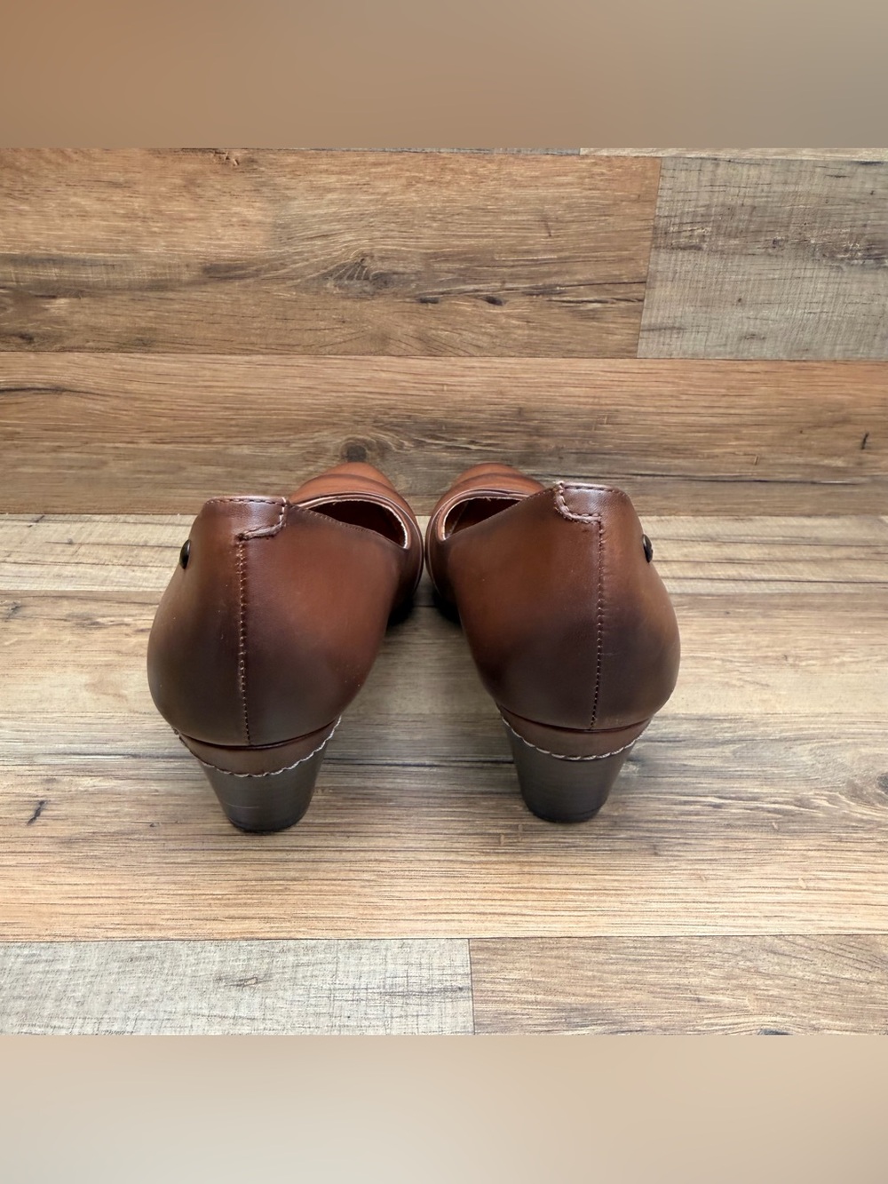 Pikolonos size size 7.5-8 Classic Brown Leather Low Heel Pumps - Picture 8 of 8